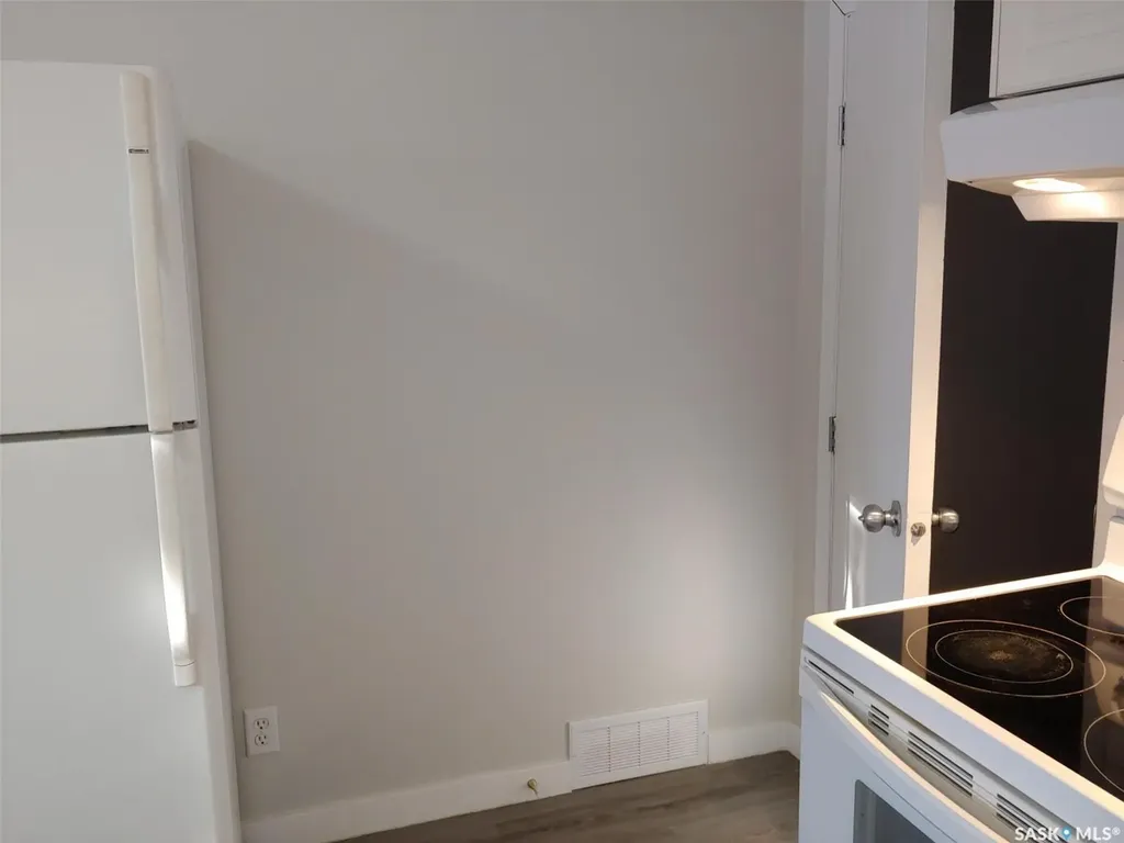 204 25th Street W Saskatoon SK S7L 0C4