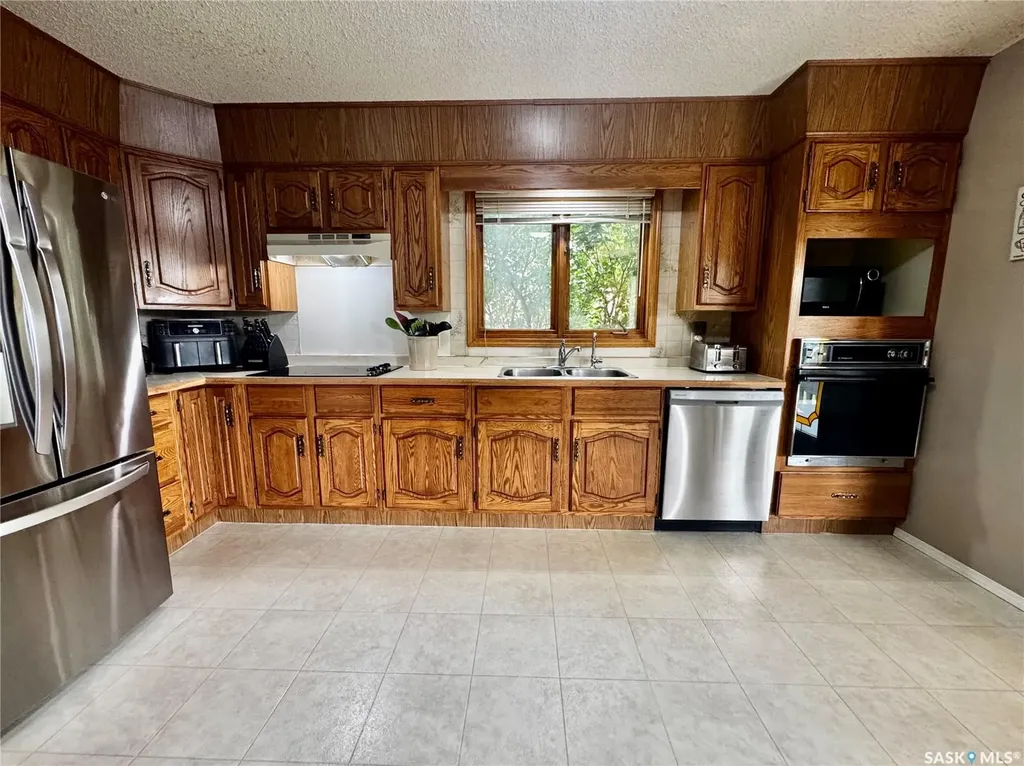 34 Blackwell Crescent Yorkton SK S3N 3Y1