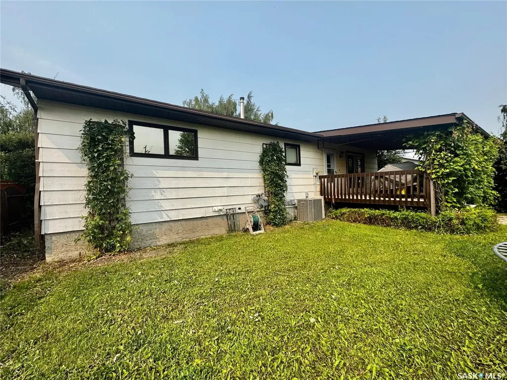 34 Blackwell Crescent Yorkton SK S3N 3Y1