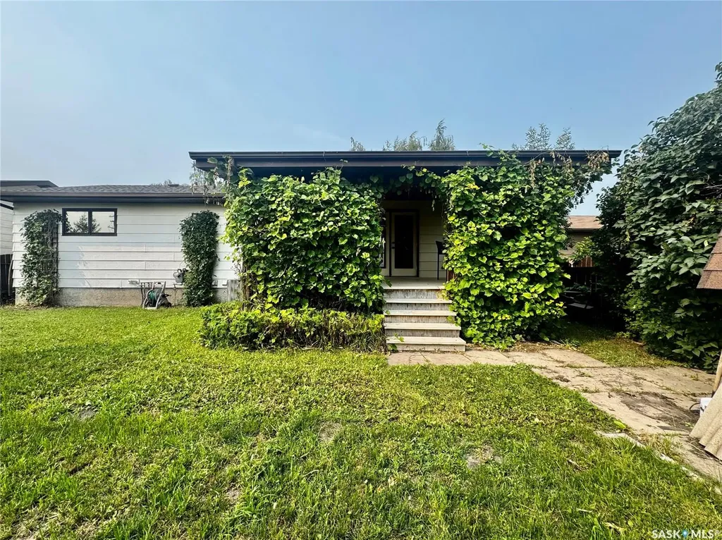 34 Blackwell Crescent Yorkton SK S3N 3Y1