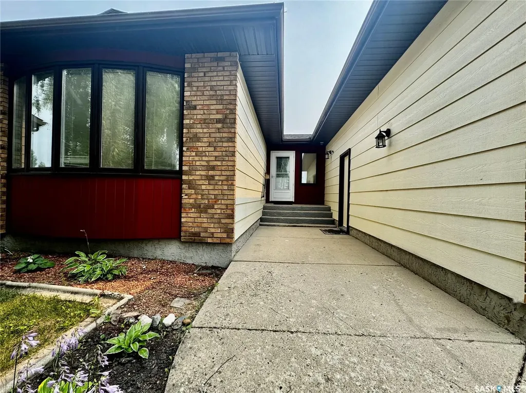 34 Blackwell Crescent Yorkton SK S3N 3Y1