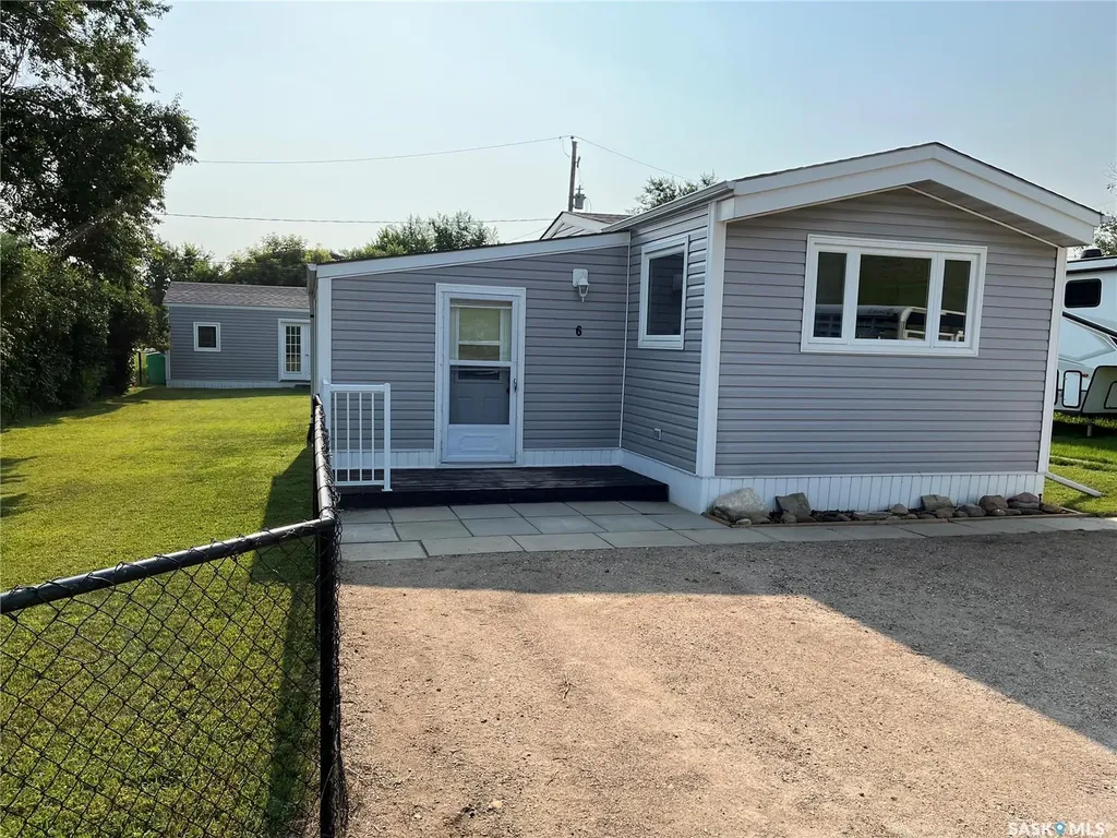 6 A Avenue Willow Bunch SK S0H 4K0