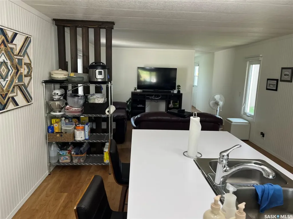 6 A Avenue Willow Bunch SK S0H 4K0