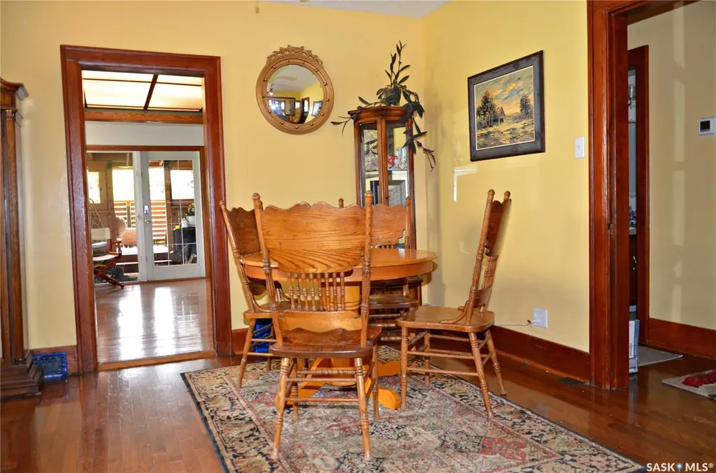 517 Bedford Road Saskatoon SK S7L 0E7