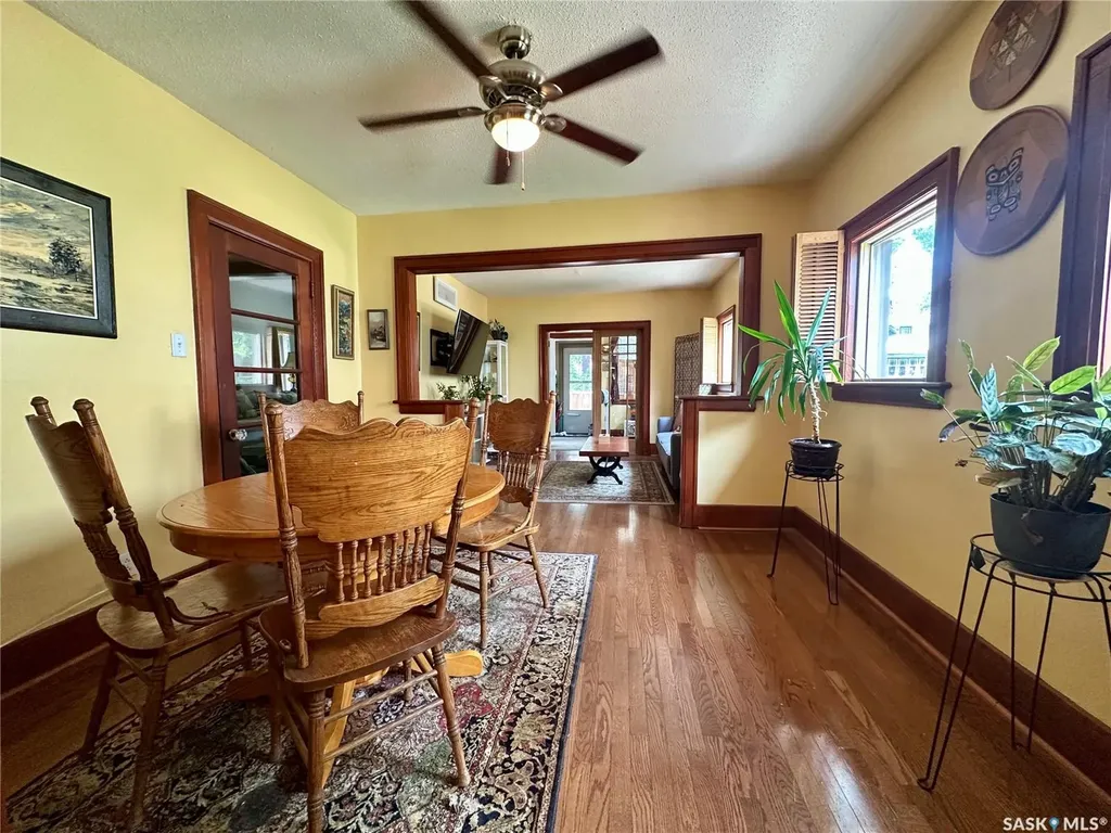 517 Bedford Road Saskatoon SK S7L 0E7