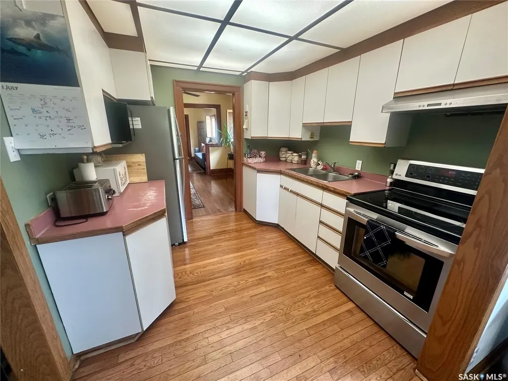 517 Bedford Road Saskatoon SK S7L 0E7
