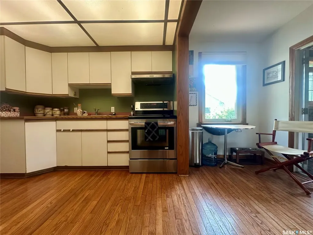 517 Bedford Road Saskatoon SK S7L 0E7