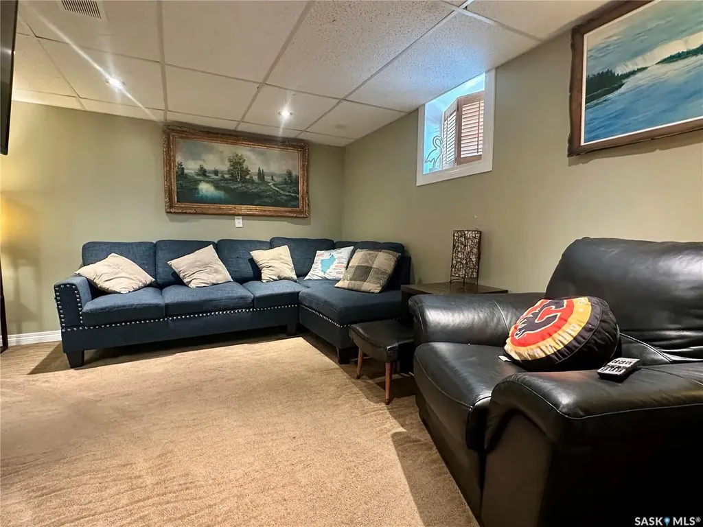517 Bedford Road Saskatoon SK S7L 0E7