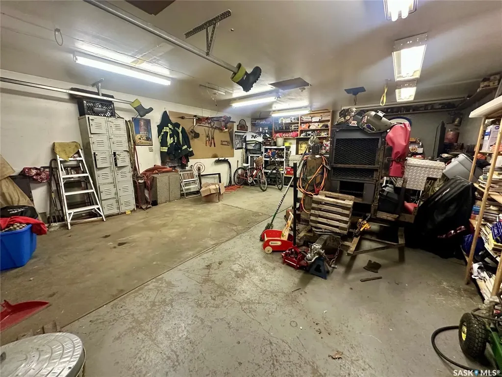 517 Bedford Road Saskatoon SK S7L 0E7