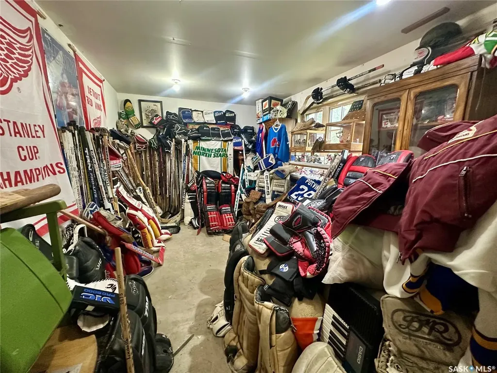 517 Bedford Road Saskatoon SK S7L 0E7