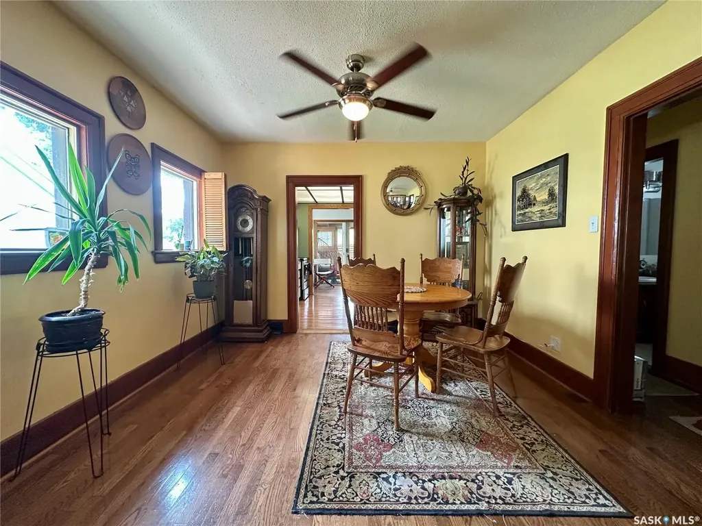 517 Bedford Road Saskatoon SK S7L 0E7