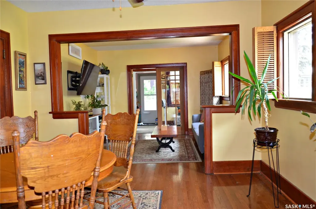 517 Bedford Road Saskatoon SK S7L 0E7