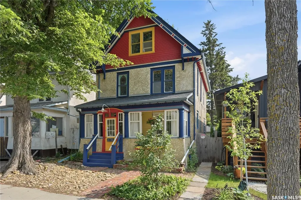 518 10th Street E Saskatoon SK S7N 0E2