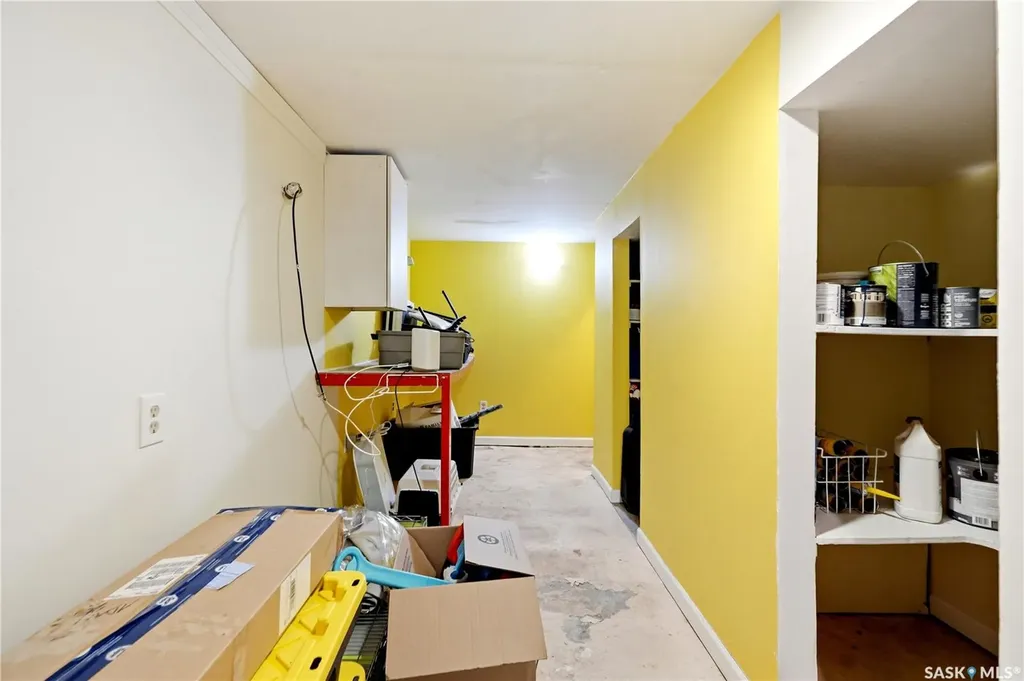 518 10th Street E Saskatoon SK S7N 0E2