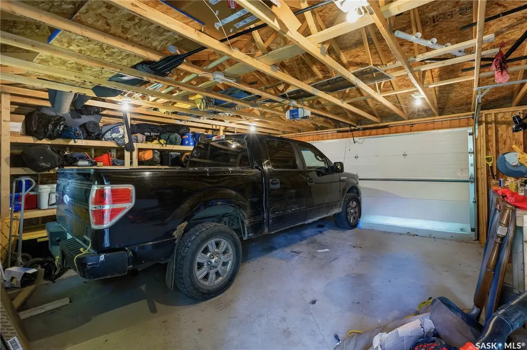 518 10th Street E Saskatoon SK S7N 0E2