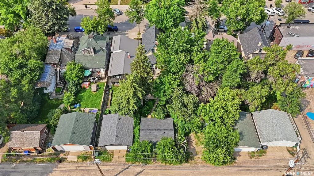 518 10th Street E Saskatoon SK S7N 0E2