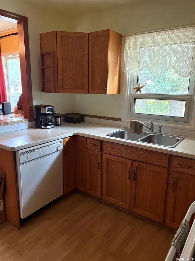 2724 24th Avenue Regina SK S4S 1J5