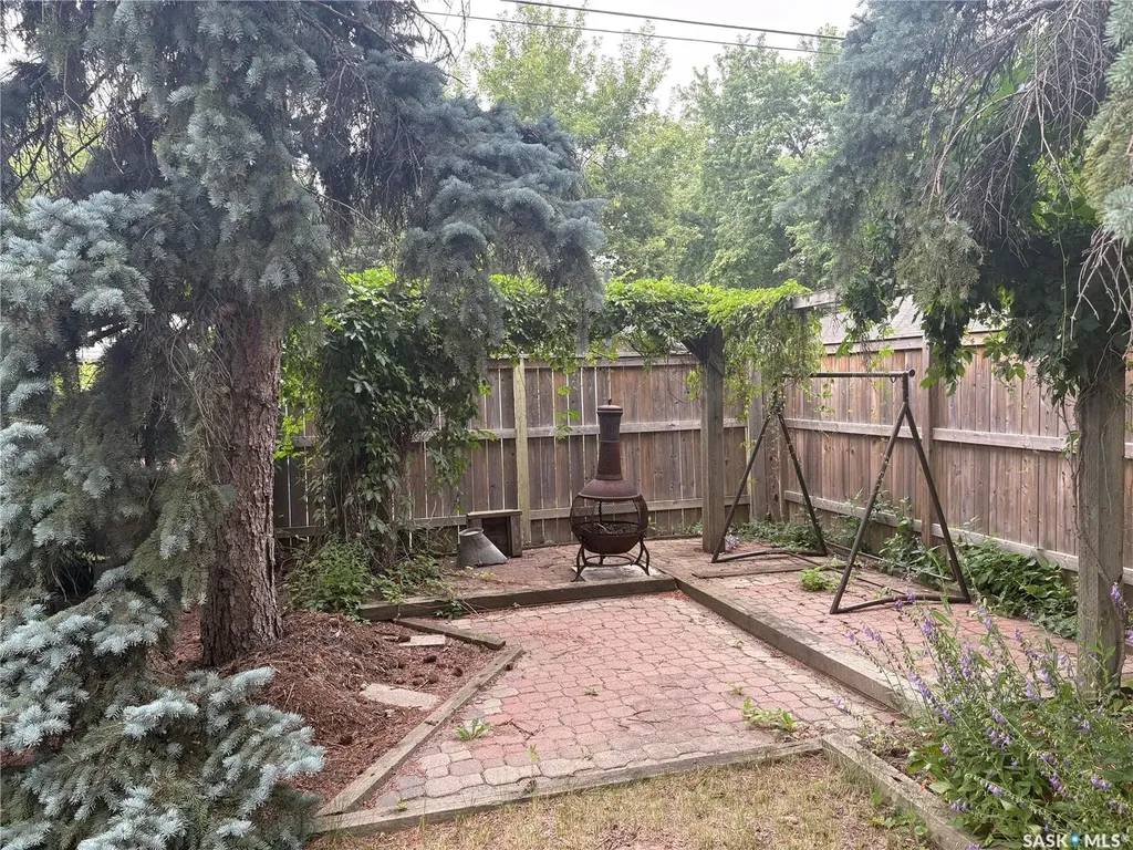 2724 24th Avenue Regina SK S4S 1J5