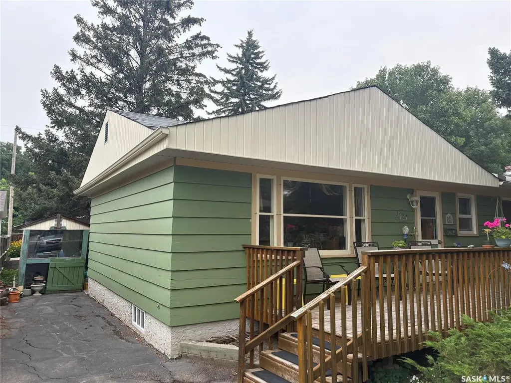 2724 24th Avenue Regina SK S4S 1J5