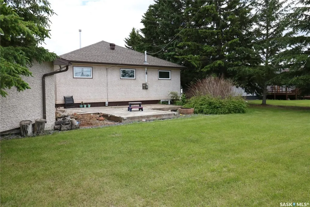 111 Henderson Street Grayson SK S0A 1E0
