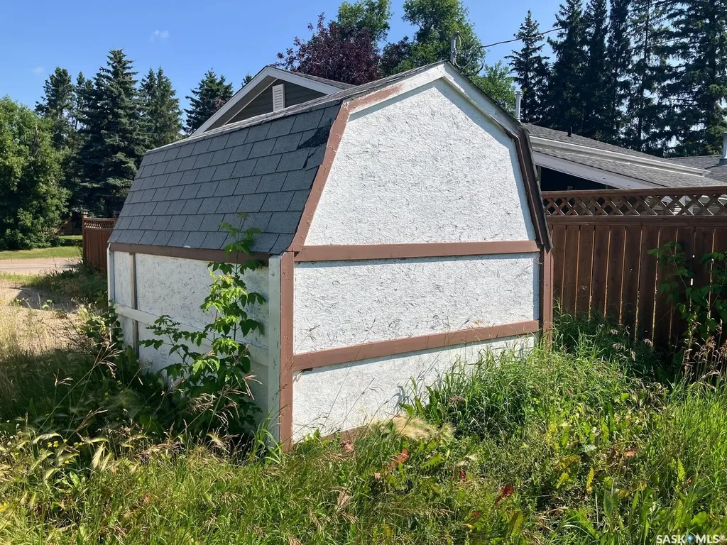 710 9th Avenue W Nipawin SK S0E 1E0