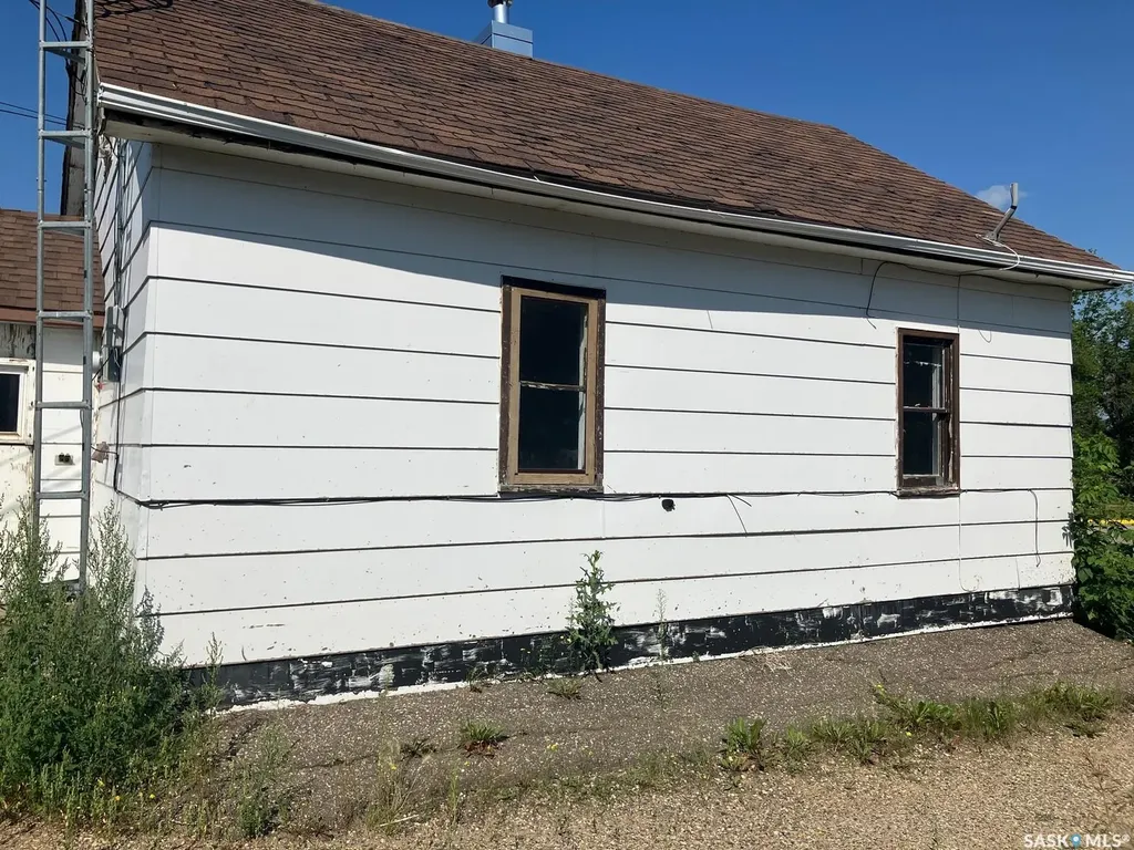 710 9th Avenue W Nipawin SK S0E 1E0
