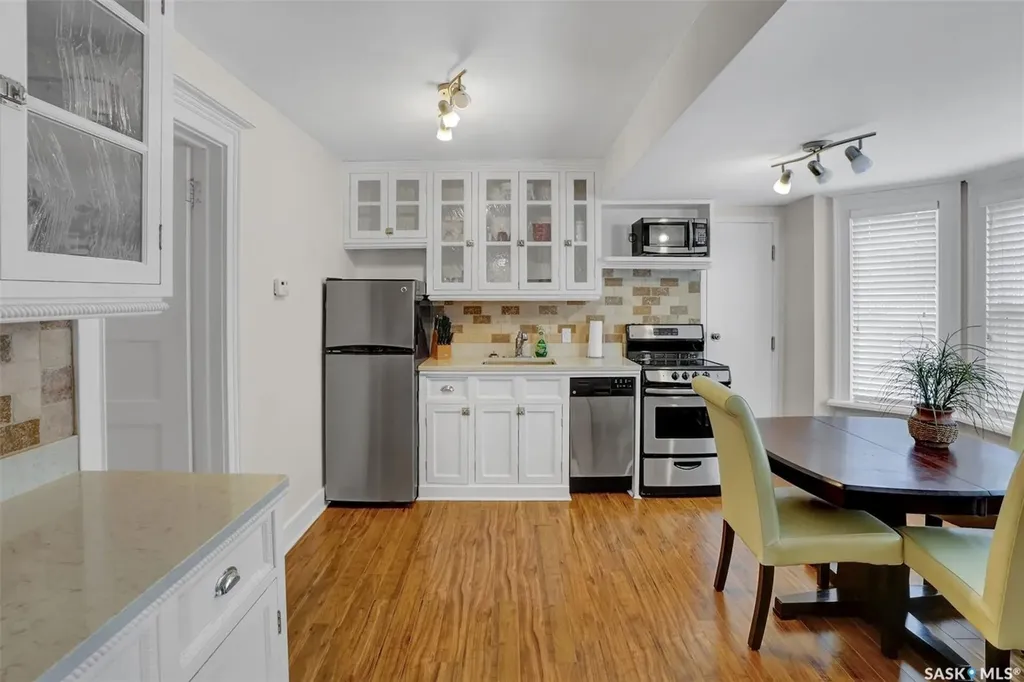 2216 Lorne Street Regina SK S4P 2M7