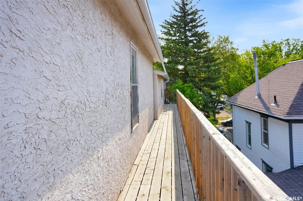 2216 Lorne Street Regina SK S4P 2M7