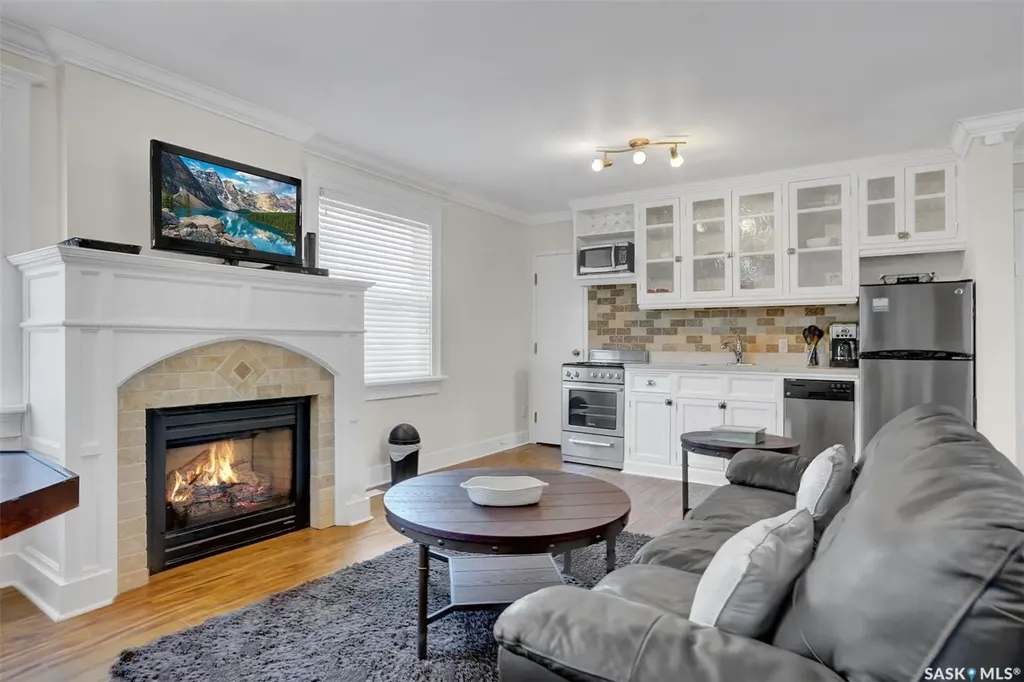 2216 Lorne Street Regina SK S4P 2M7