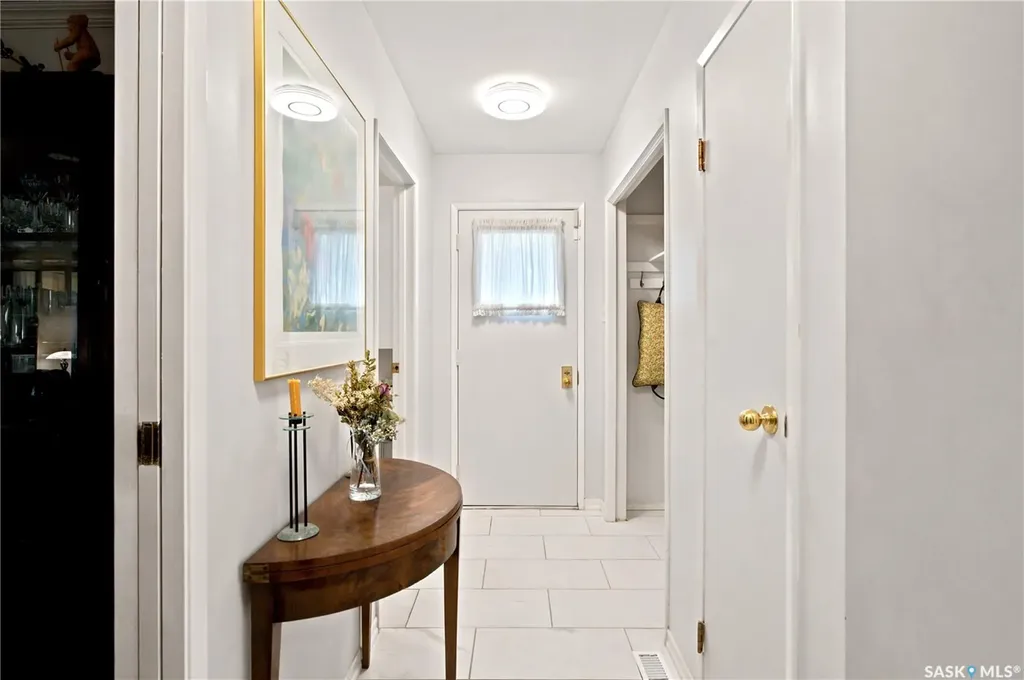 225 Clearwater Court Saskatoon SK S7K 3Y9