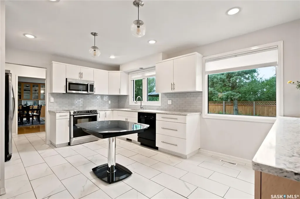225 Clearwater Court Saskatoon SK S7K 3Y9