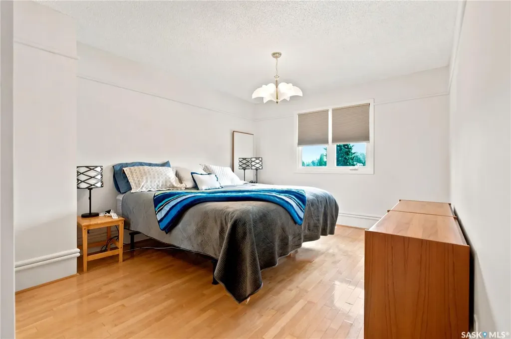 225 Clearwater Court Saskatoon SK S7K 3Y9