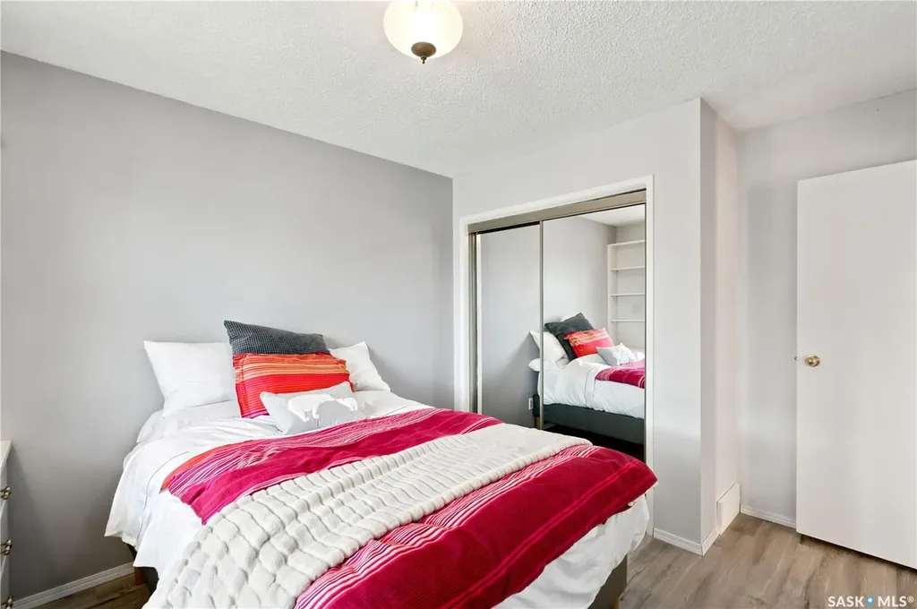 225 Clearwater Court Saskatoon SK S7K 3Y9