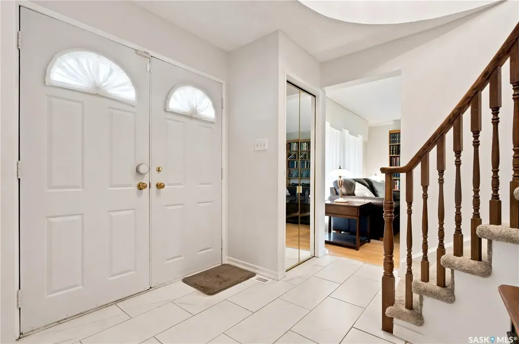 225 Clearwater Court Saskatoon SK S7K 3Y9