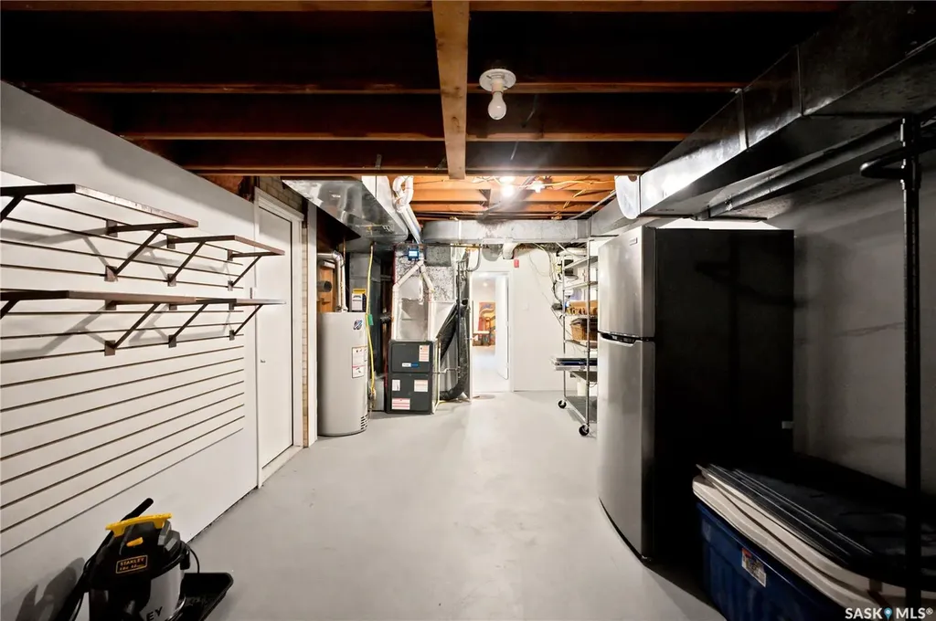 225 Clearwater Court Saskatoon SK S7K 3Y9