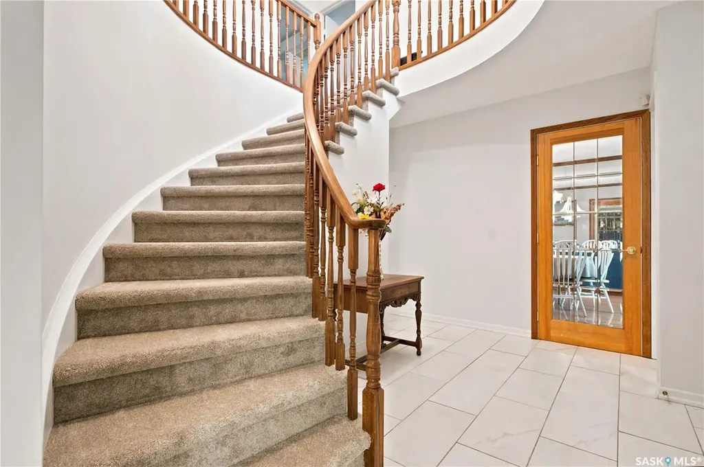 225 Clearwater Court Saskatoon SK S7K 3Y9