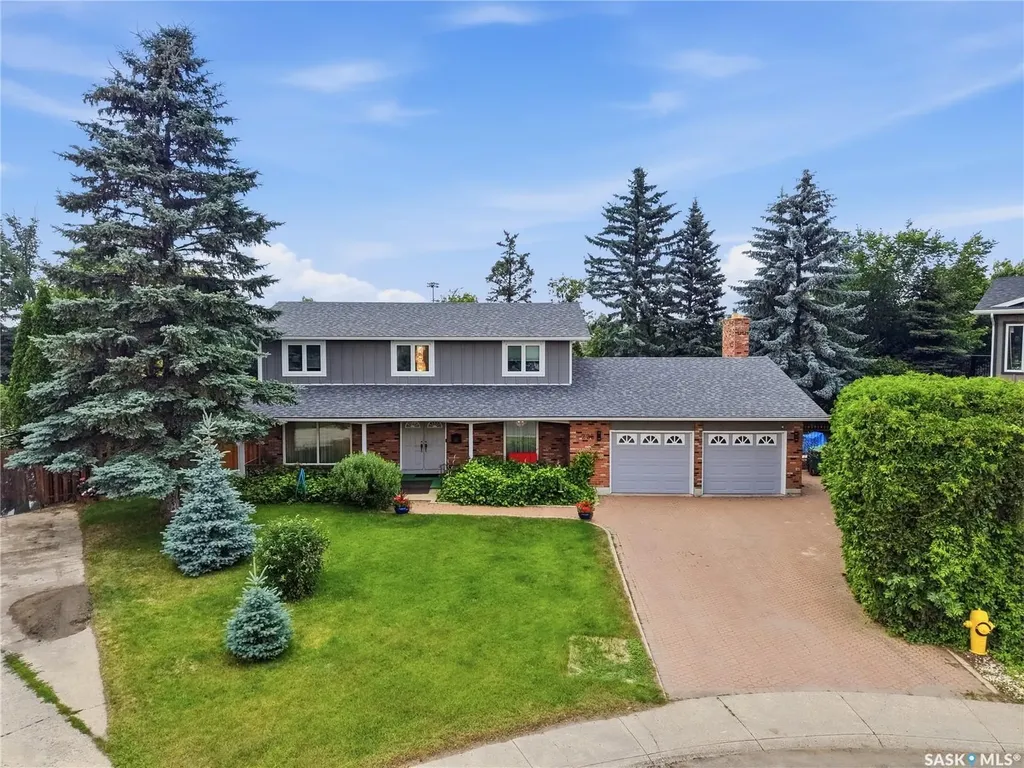 225 Clearwater Court Saskatoon SK S7K 3Y9