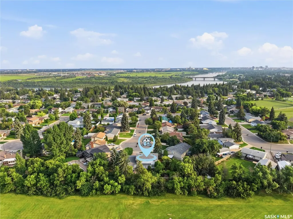 225 Clearwater Court Saskatoon SK S7K 3Y9