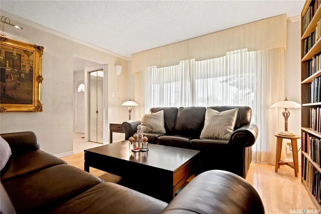 225 Clearwater Court Saskatoon SK S7K 3Y9