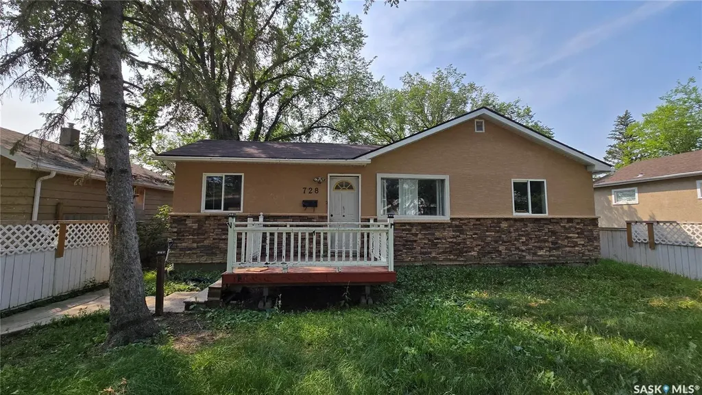 728 Argyle Street Regina SK S4T 3P6
