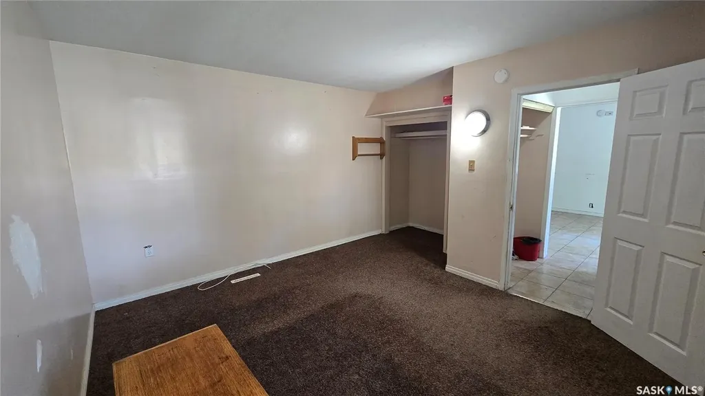 728 Argyle Street Regina SK S4T 3P6