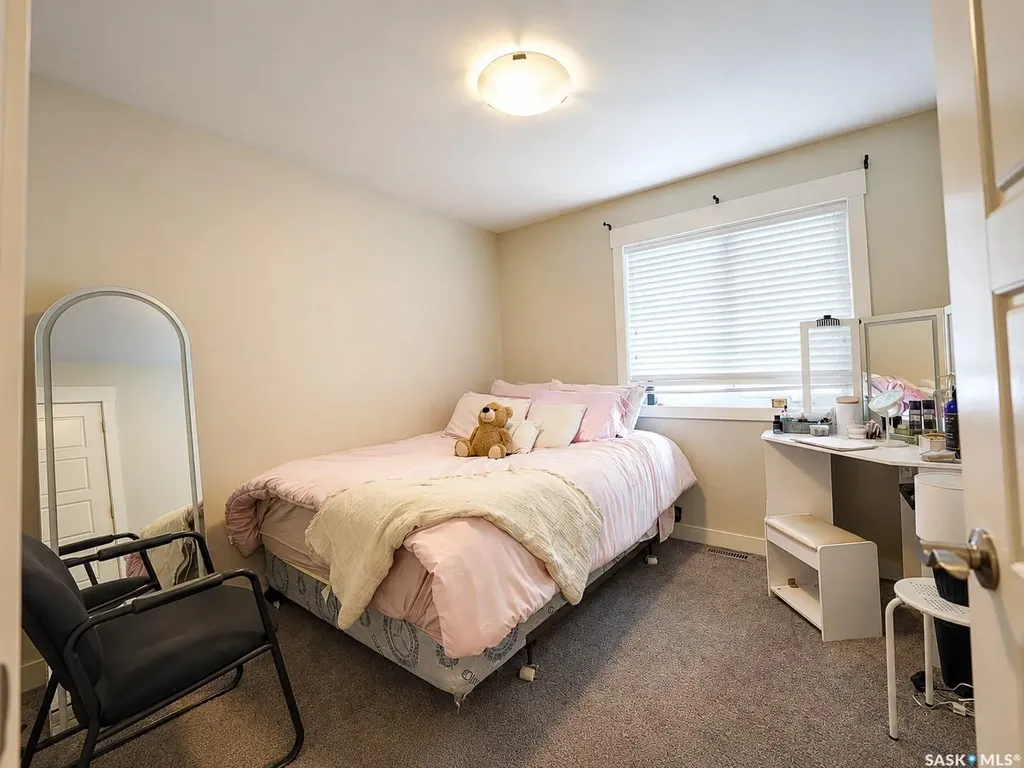 4438 Sheridan Street Regina SK S4W 0K5