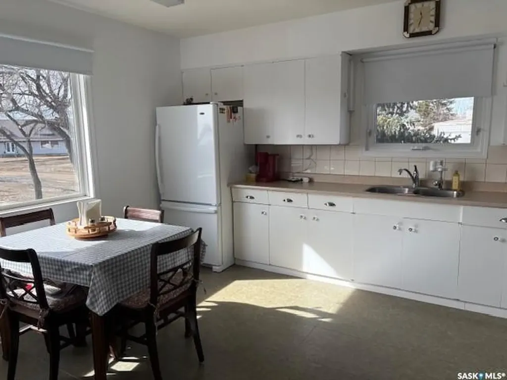 211 Throne Street Sceptre SK S0N 2H0