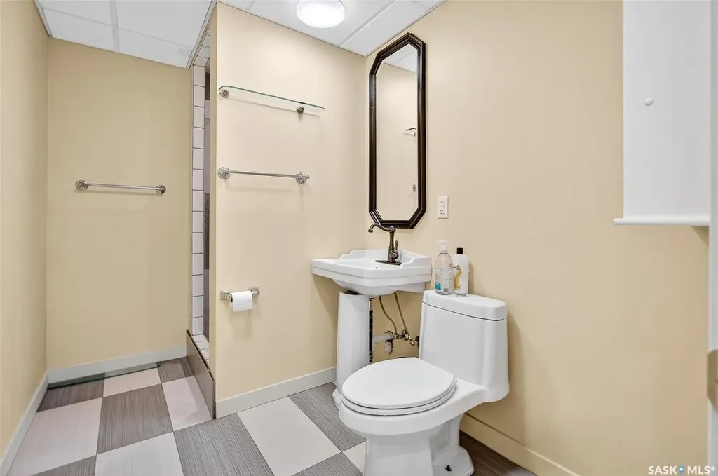 220 Hall Street W Moose Jaw SK S6H 2R3