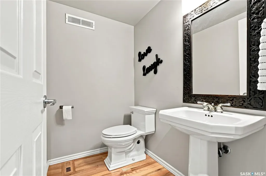 431 Rogers Court Saskatoon SK S7N 3W9