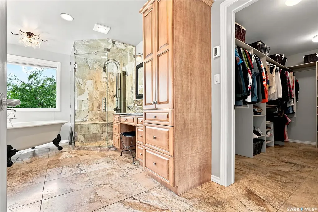 431 Rogers Court Saskatoon SK S7N 3W9