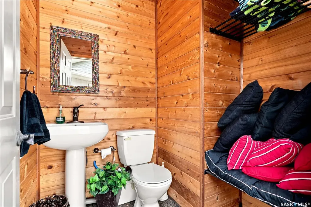 431 Rogers Court Saskatoon SK S7N 3W9