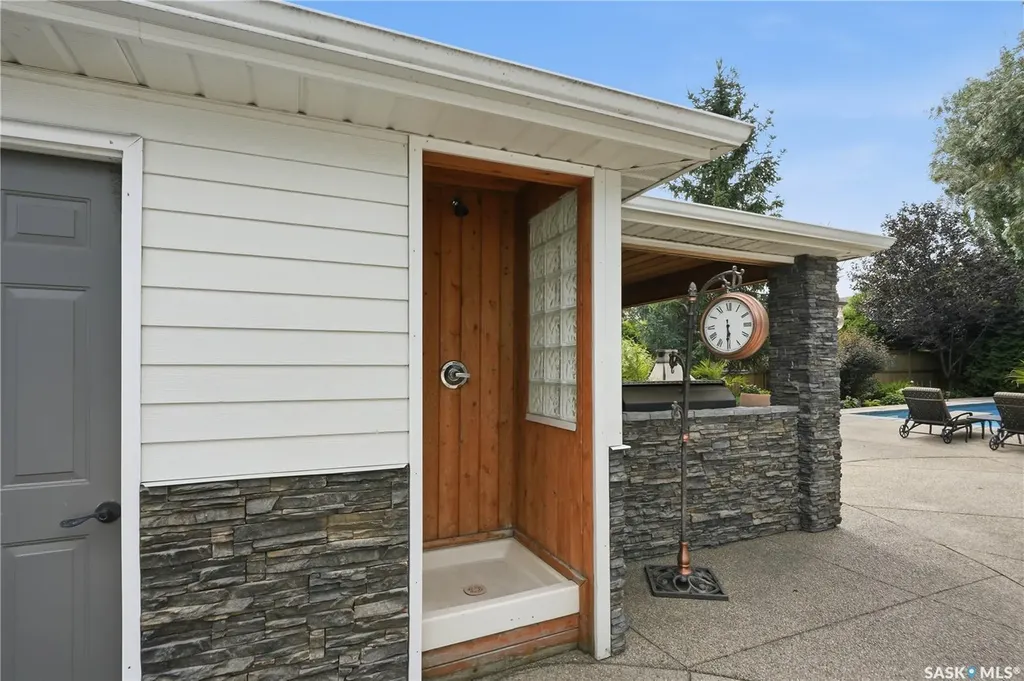 431 Rogers Court Saskatoon SK S7N 3W9