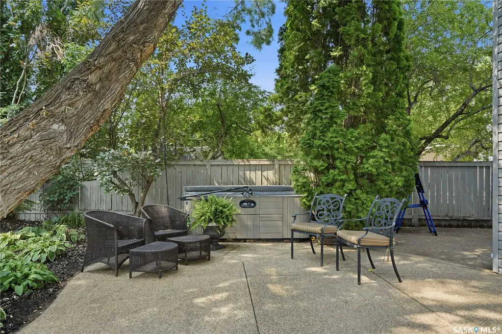 431 Rogers Court Saskatoon SK S7N 3W9