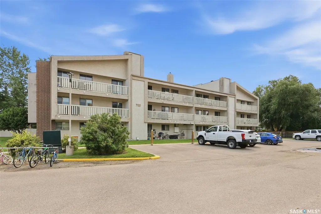 310 Stillwater Drive Saskatoon SK S7J 4H7